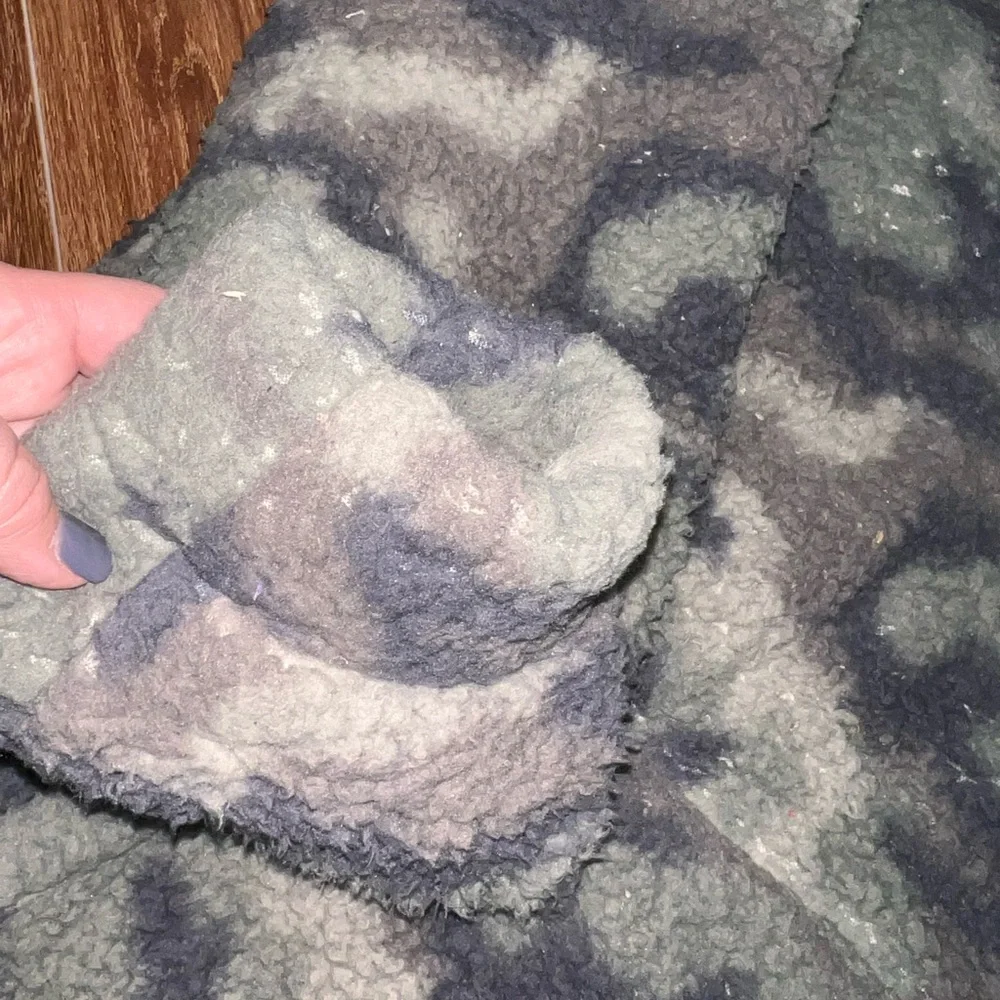 American Eagle size medium - Picture 3 of 6